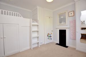 Bedroom (2)- click for photo gallery